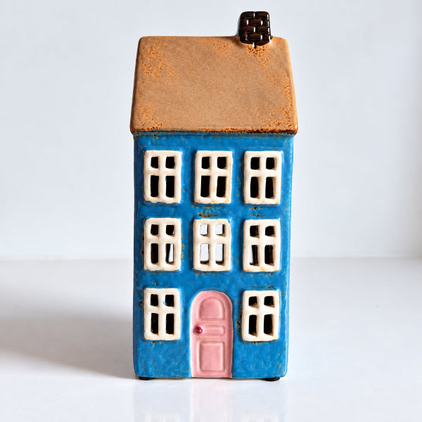 Maison photophore Nyhavn bleue – Porte rose clair – Ib Laursen