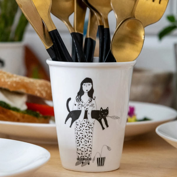 Tasse “Chat noir” – Illustration Helen B
